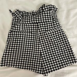 black/white gingham shorts!